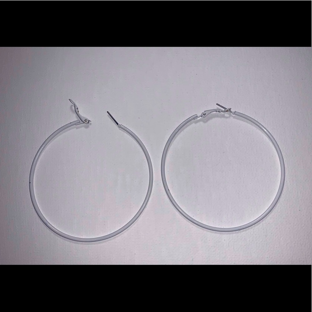 Hoop Earring Set - Picture 4 of 5